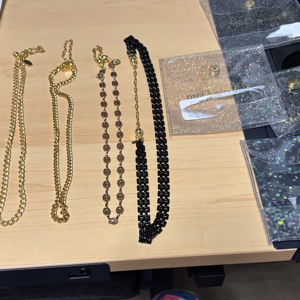 Chic Gold and Black Necklace Set